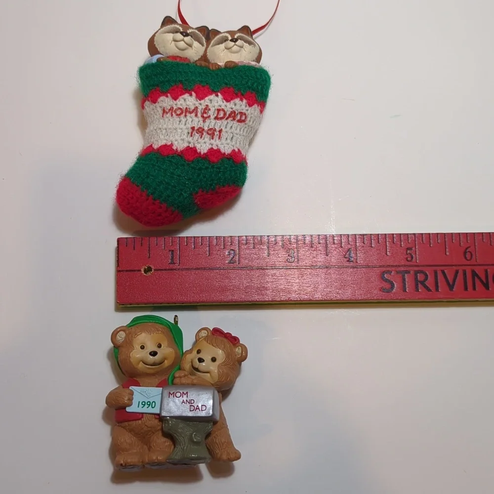 Hallmark 1990 Mom Dad Bears an 1991 Mom Dad Raccoons Crotchet Stocking Ornaments